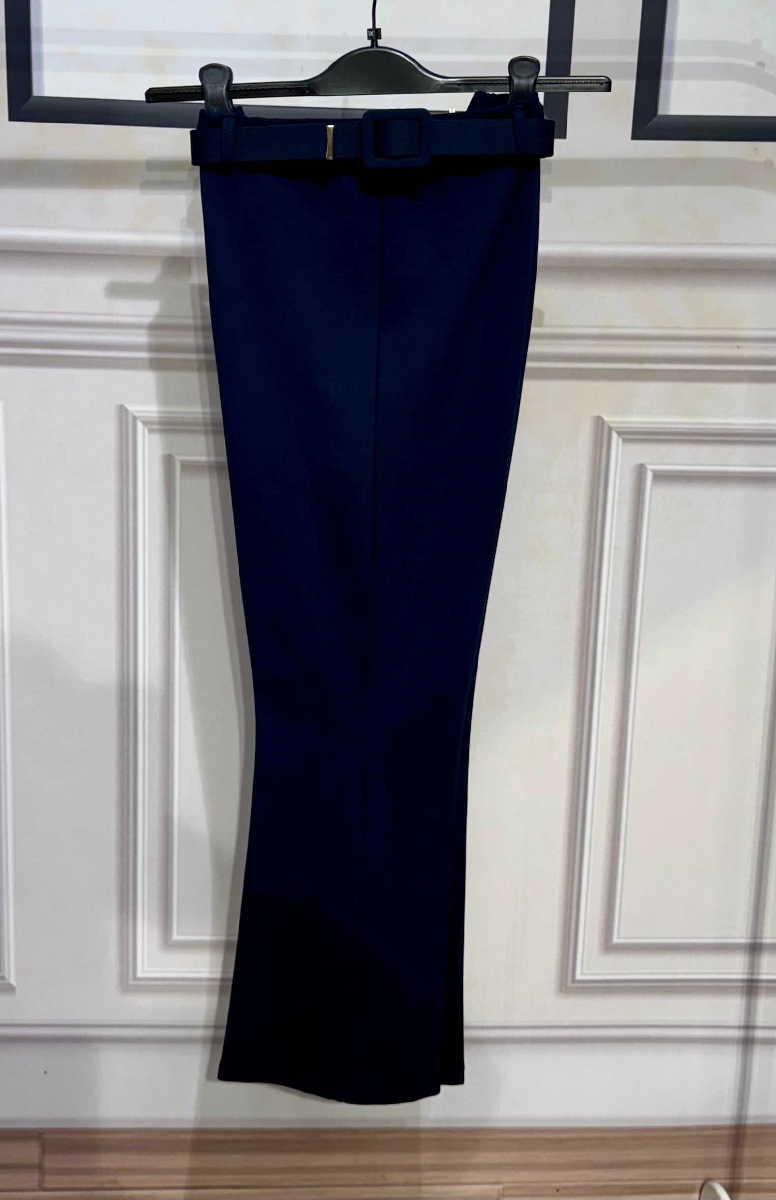 Pantaloni cosciasecca zampa e cinta