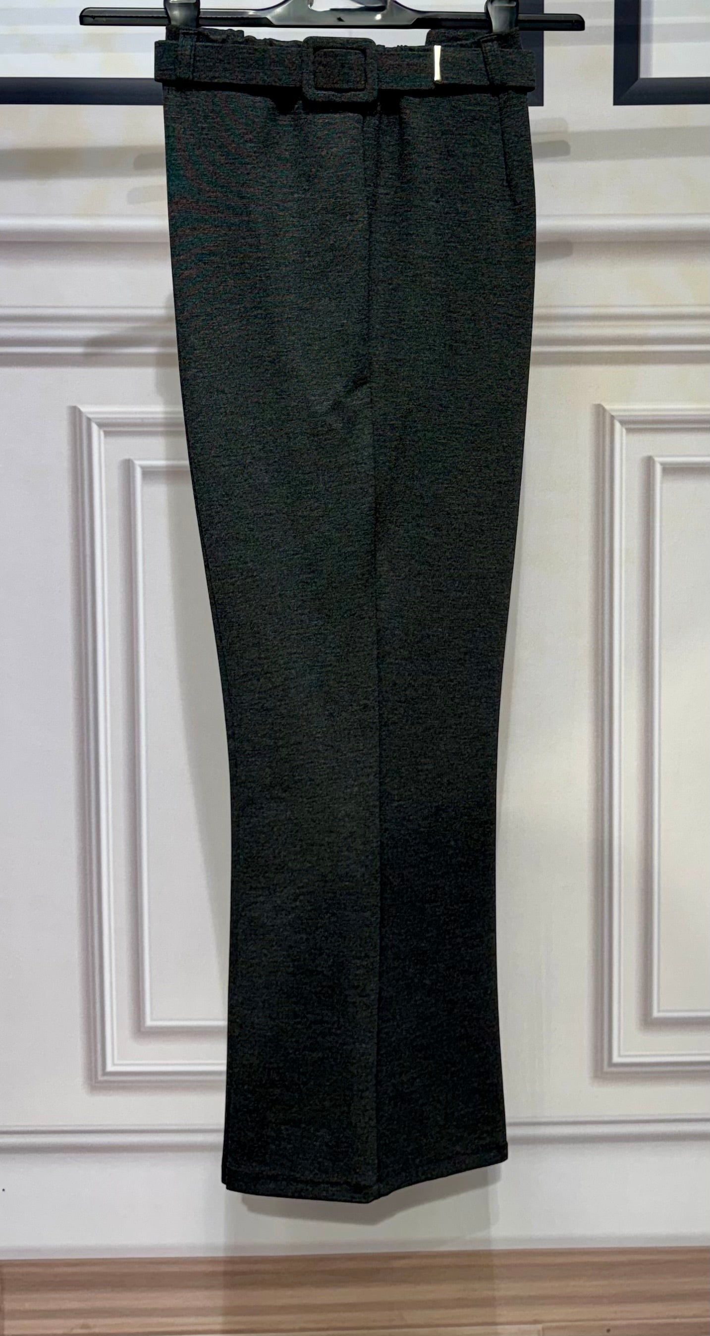 Pantaloni cosciasecca zampa e cinta