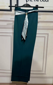 Pantaloni Cosciasecca con foulard