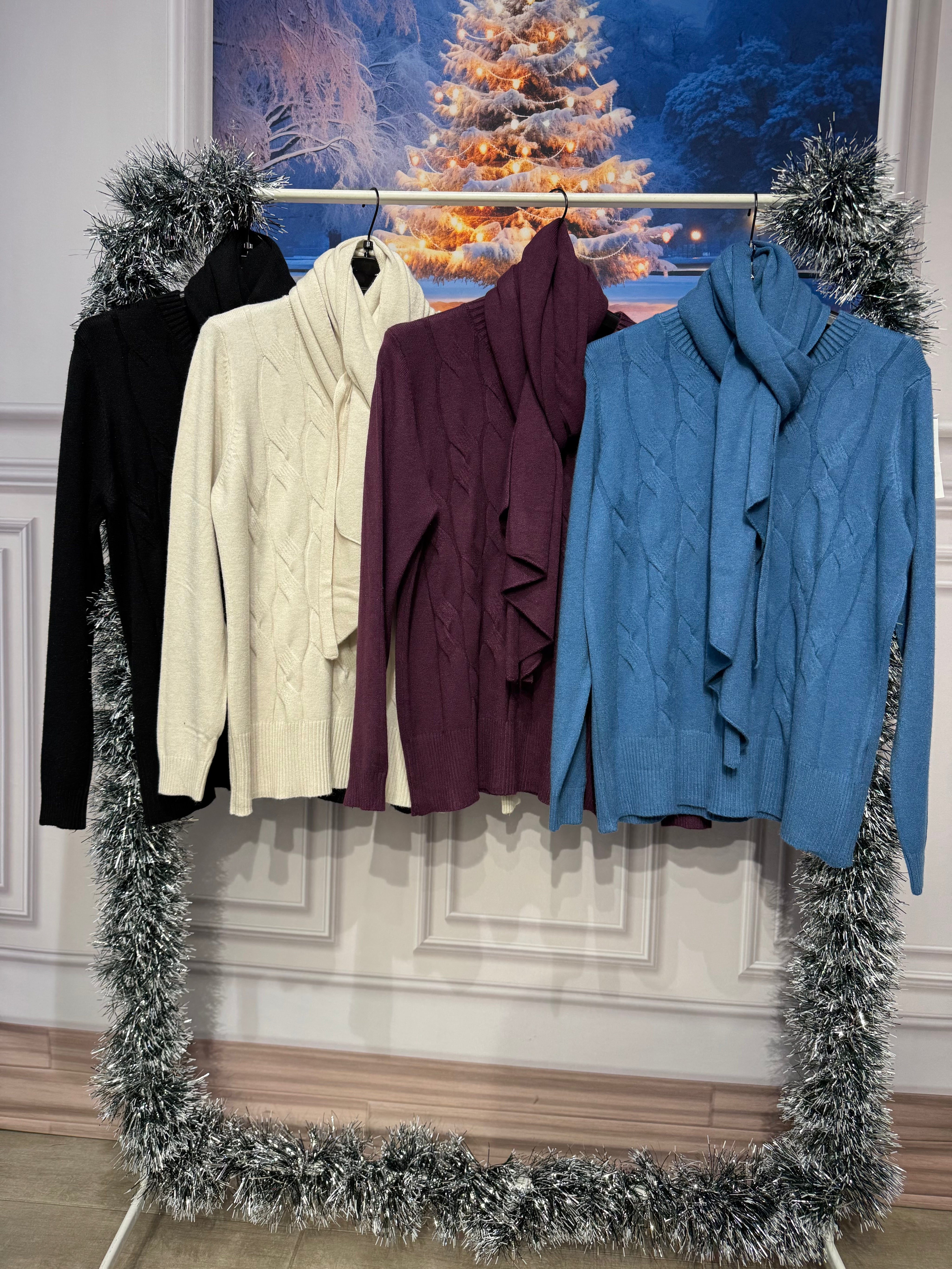 Maglione Elena con sciarpa