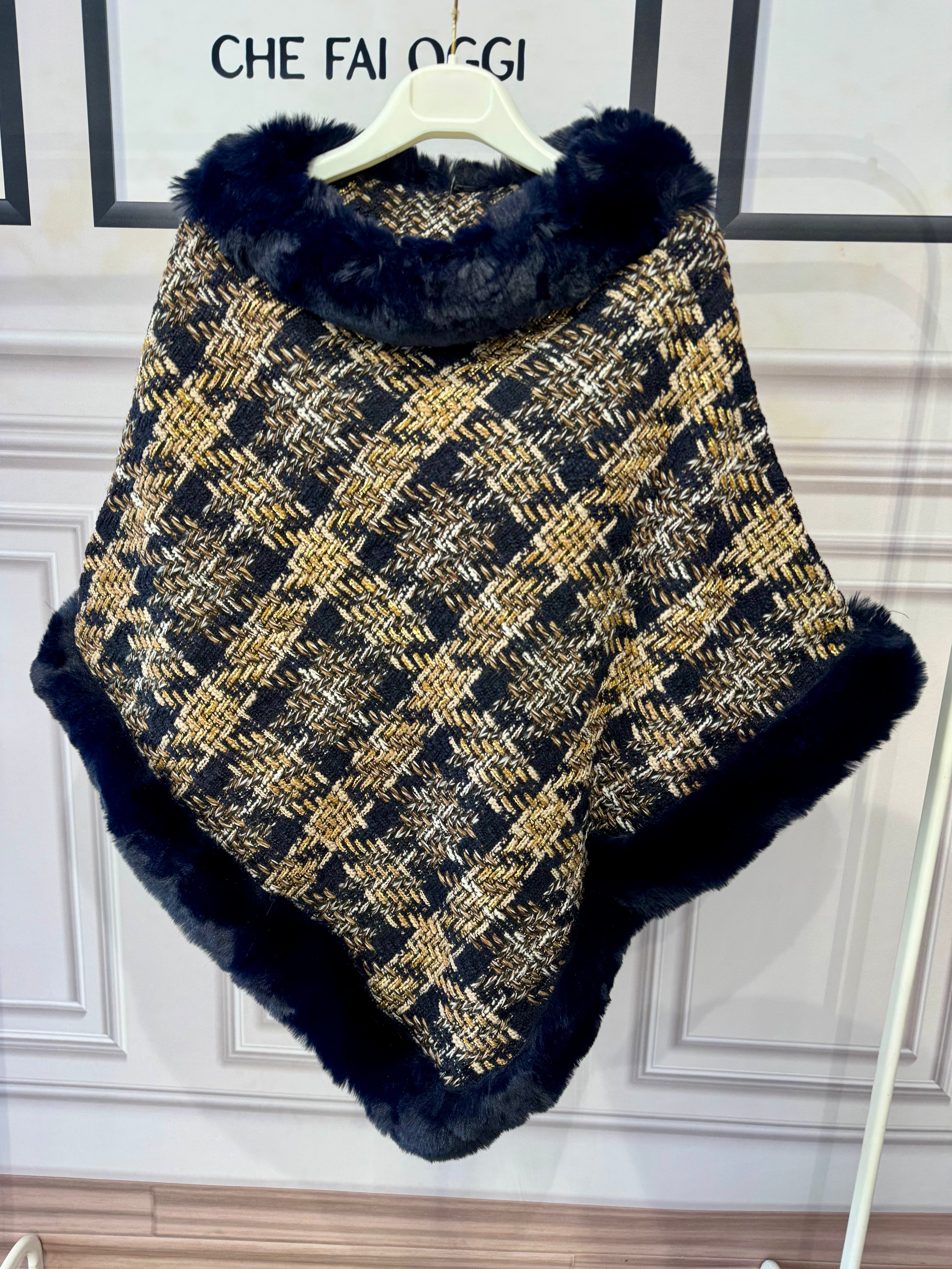 Mantella chiusa Gioia