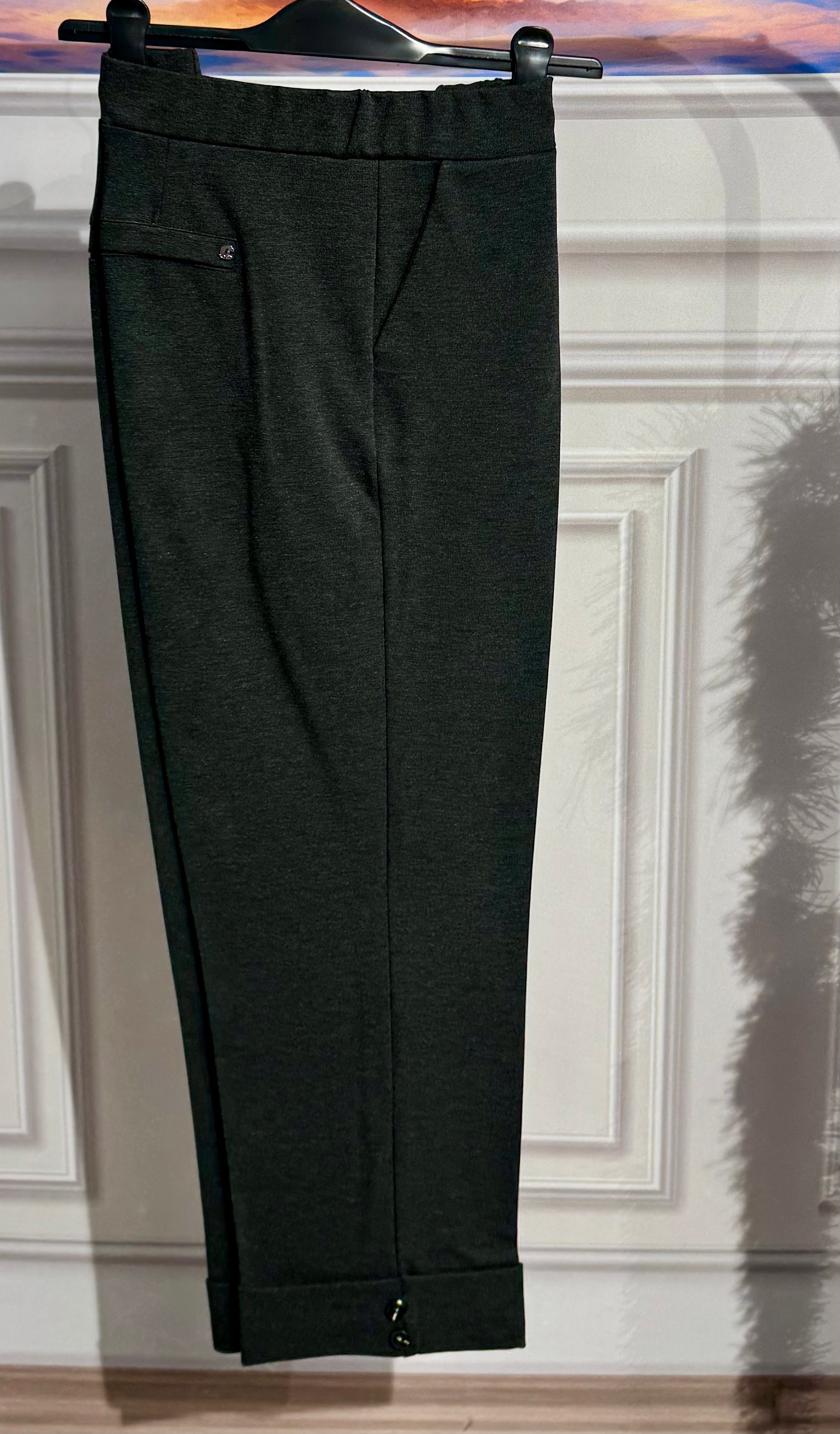 Pantaloni cosciasecca piega e tasche