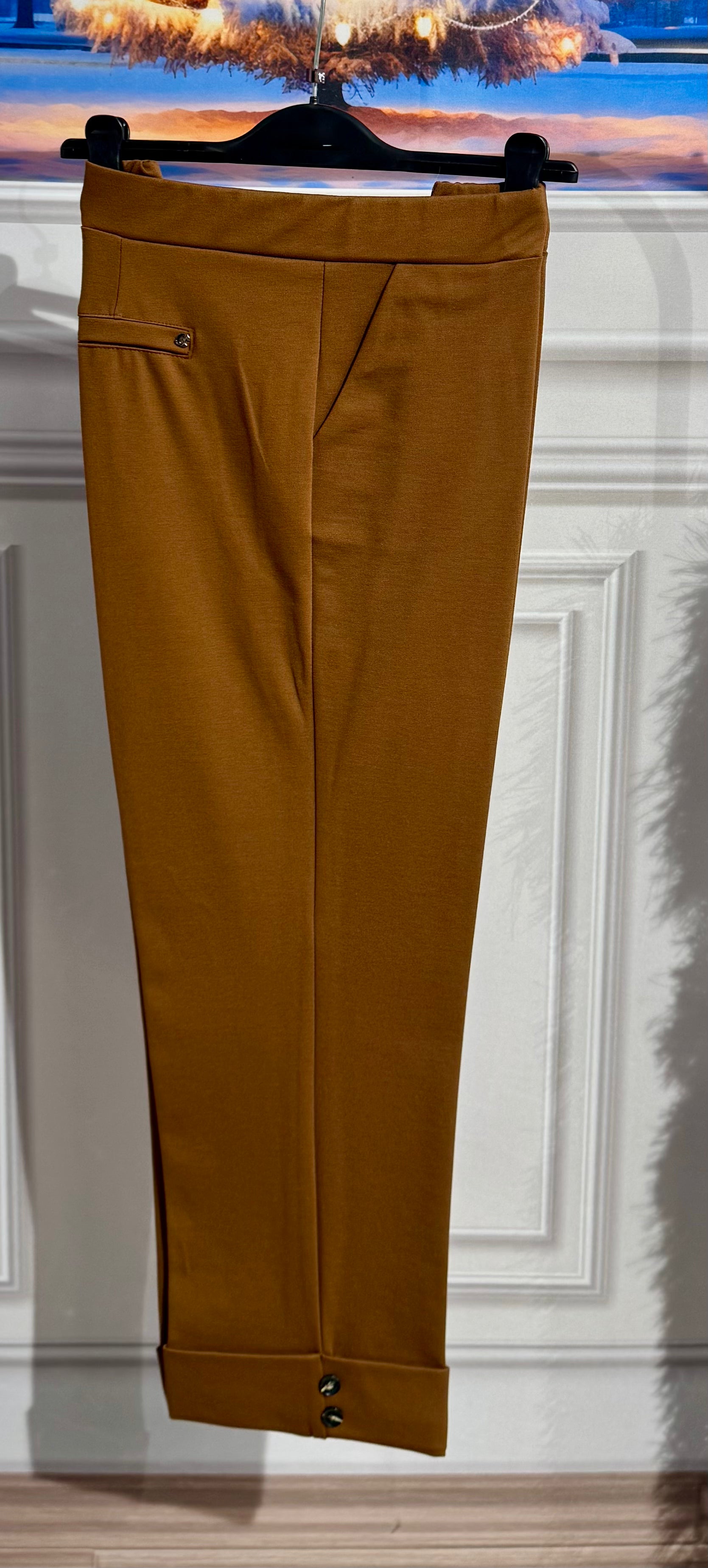 Pantaloni cosciasecca piega e tasche