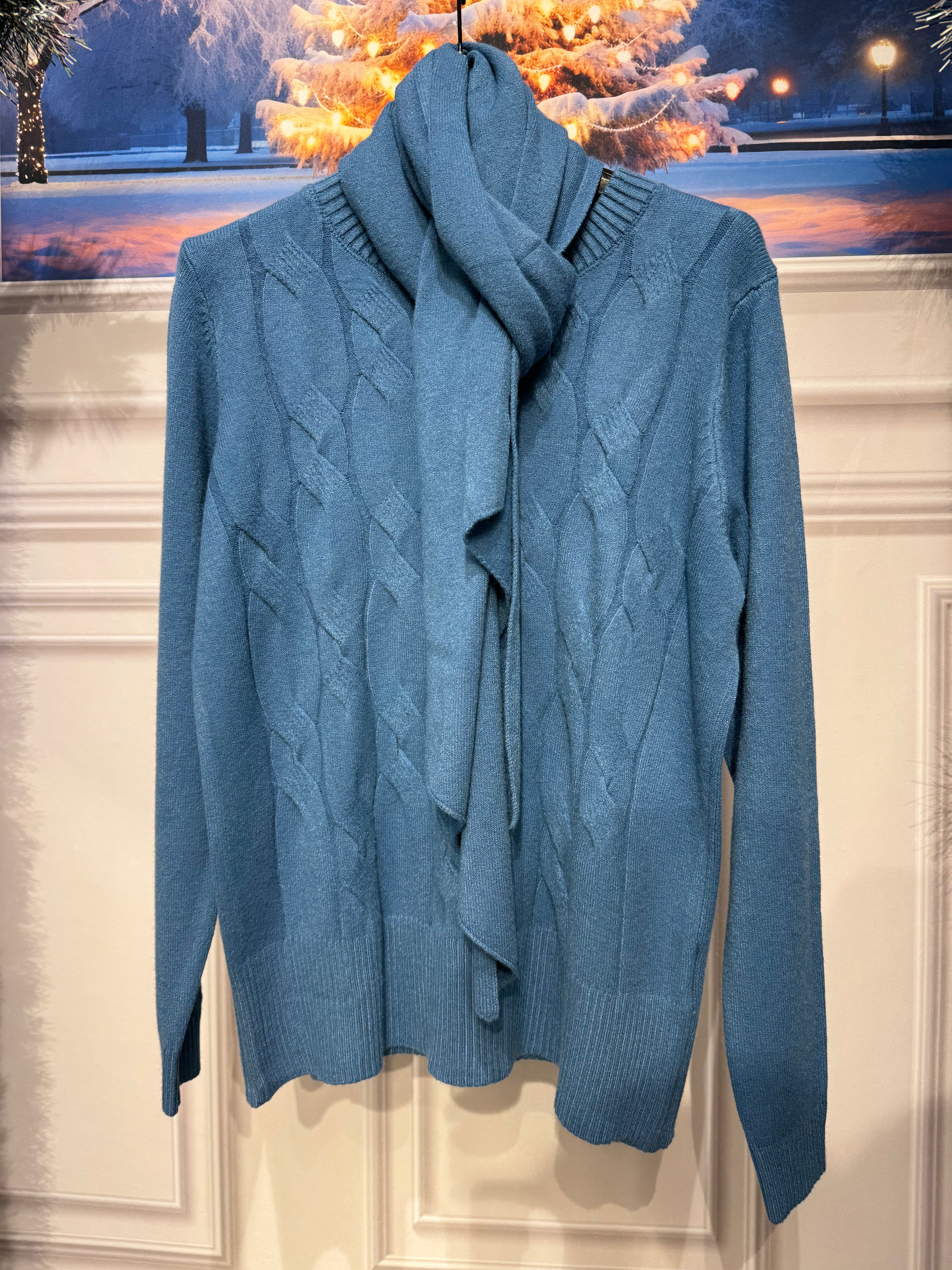 Maglione Elena con sciarpa