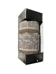 Coppia di asciugamani con ricamo