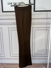 Pantaloni cosciasecca a zampa