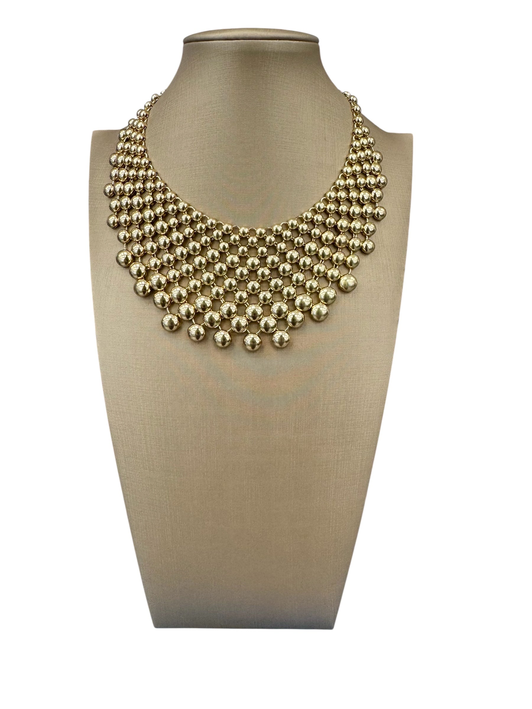 Collana girocollo bavero