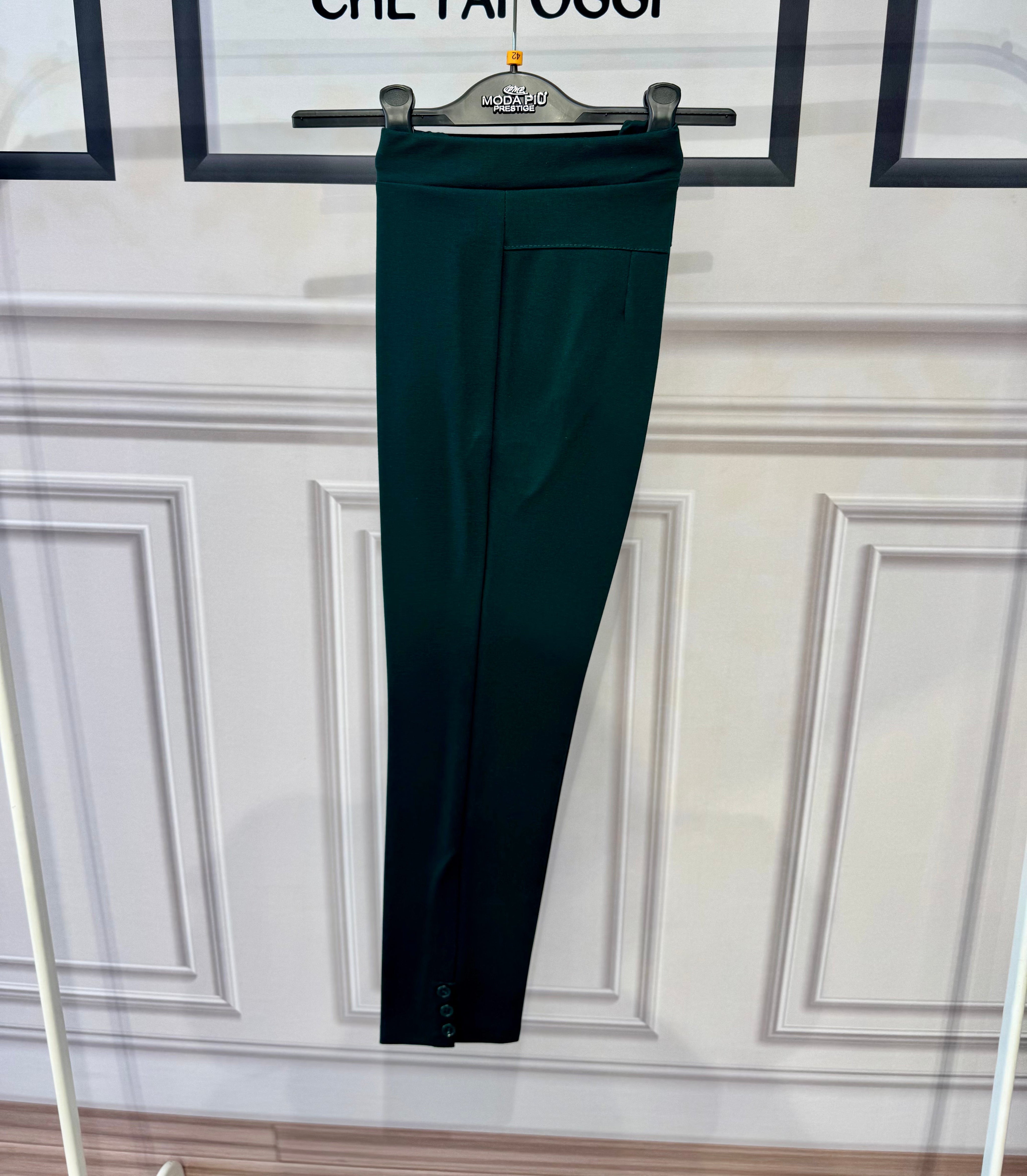 Pantaloni cosciasecca punto milano